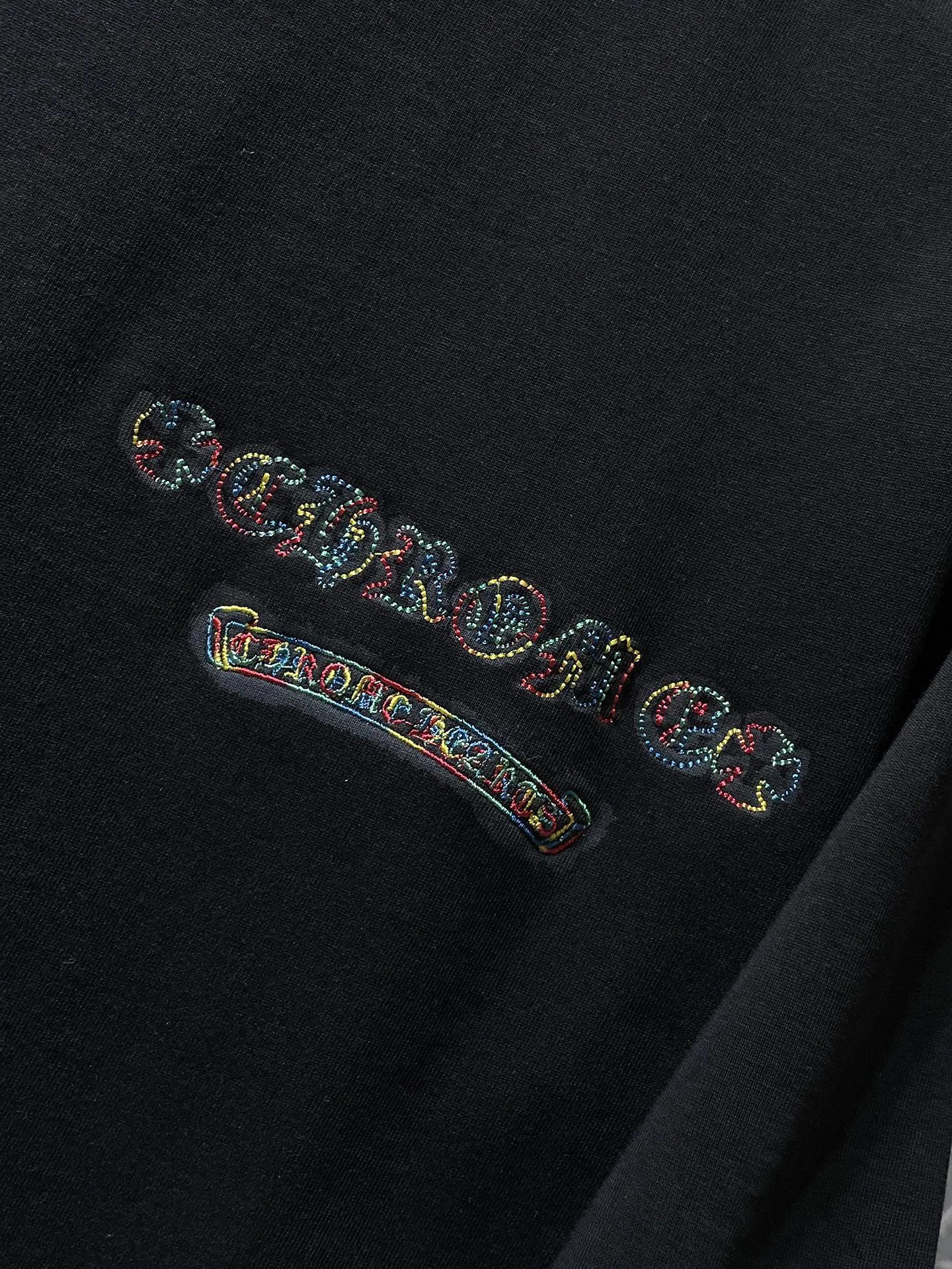 P150 new Chrome Hearts 25ss high version for summer! High-weight, environmentally friendly and high-quality top-quality fabric 275g~270g Crow overlapping color cross Sanskrit embroidered short sleeves. Counter synchronization. 1:1 replica version. Recommended colors: white, black